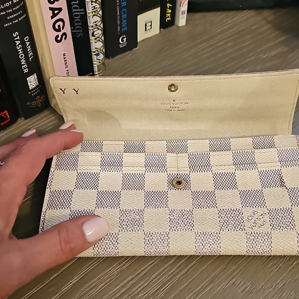 Louis Vuitton Damier Azur Sarah Wallet